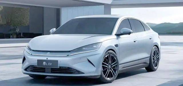 三款配置深度解析：选车指南pg电子比亚迪秦L EV(图10)